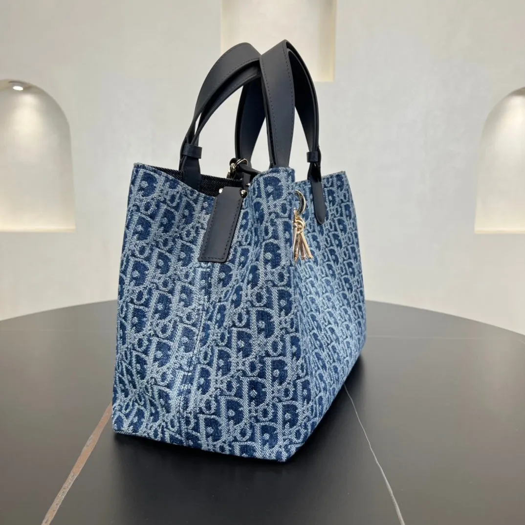 28cm Toujours Blue Underarm Shoulder Bag 286756