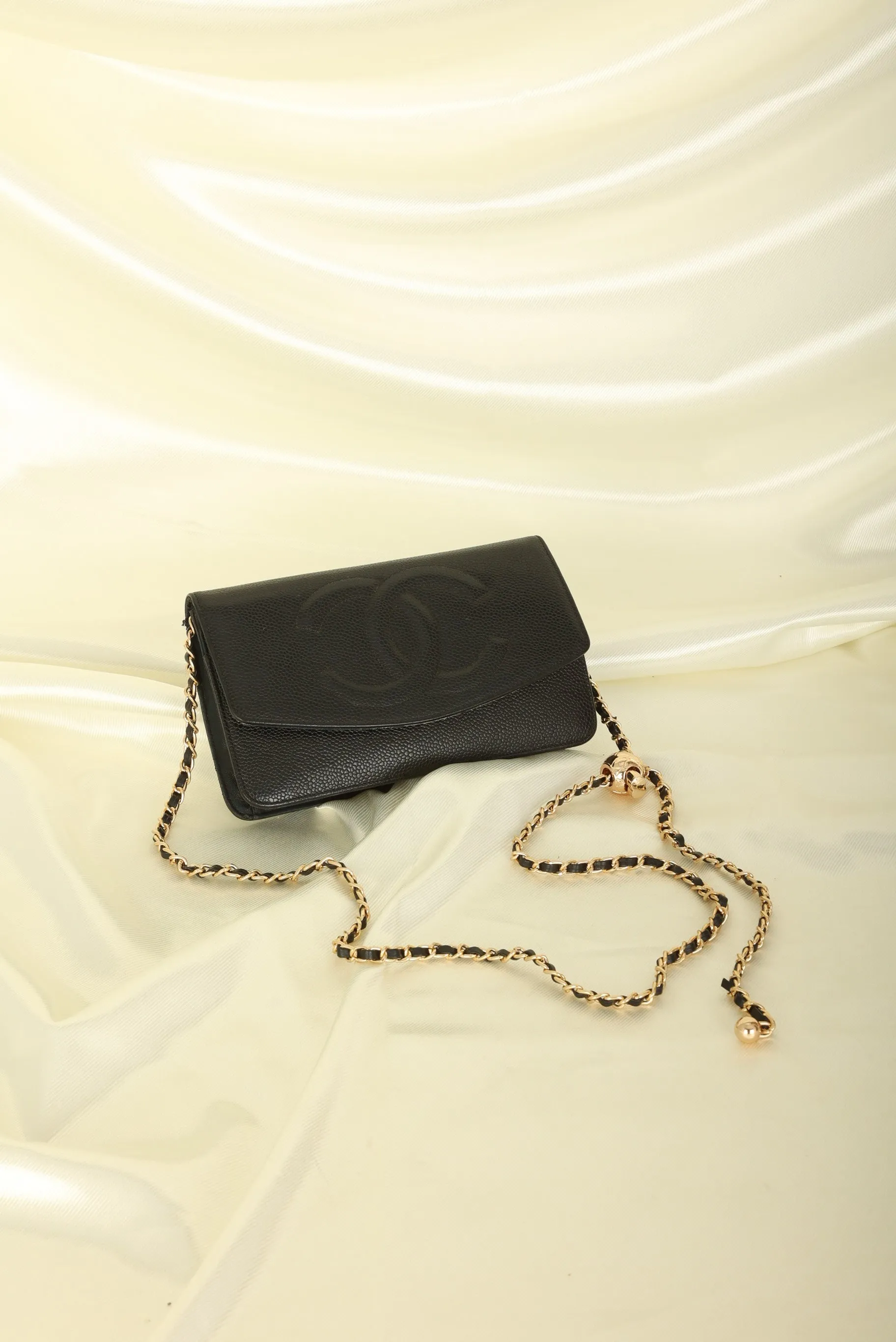 Chanel Caviar Timeless Wallet on Chain