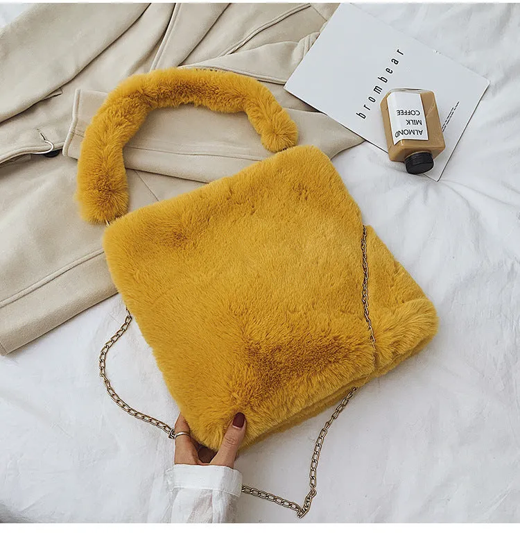 Cozy: Plush Women's Handbag Collection