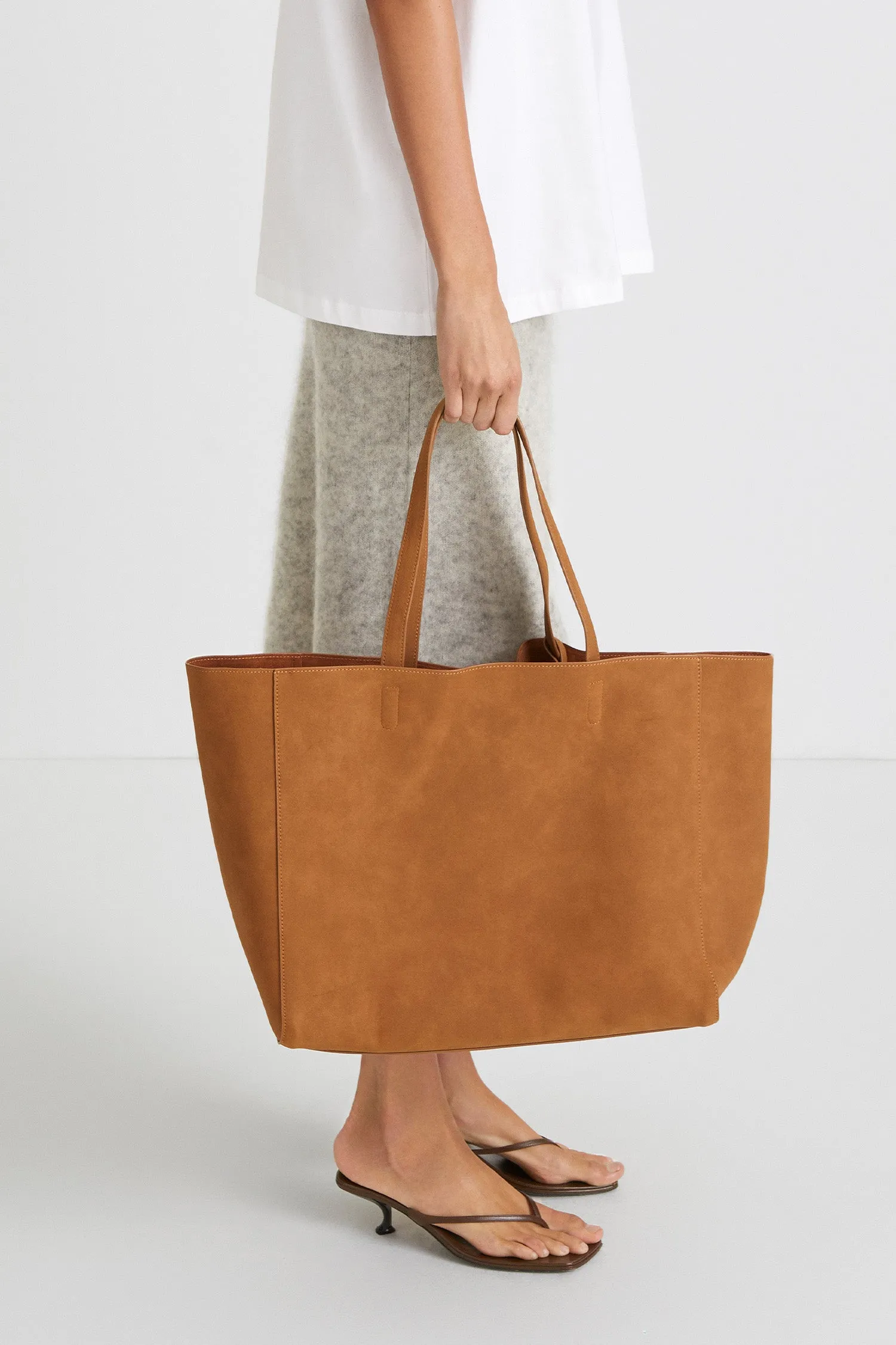 EVERYDAY SHOPPER - YACHT BAG COGNAC